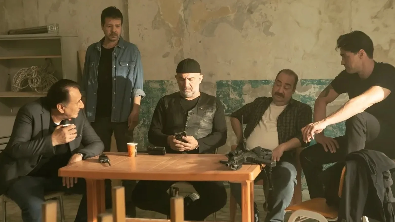Arka Sokaklar 751. bölüm tek parça full izle! Kanal D Arka Sokaklar son bölüm izle!
