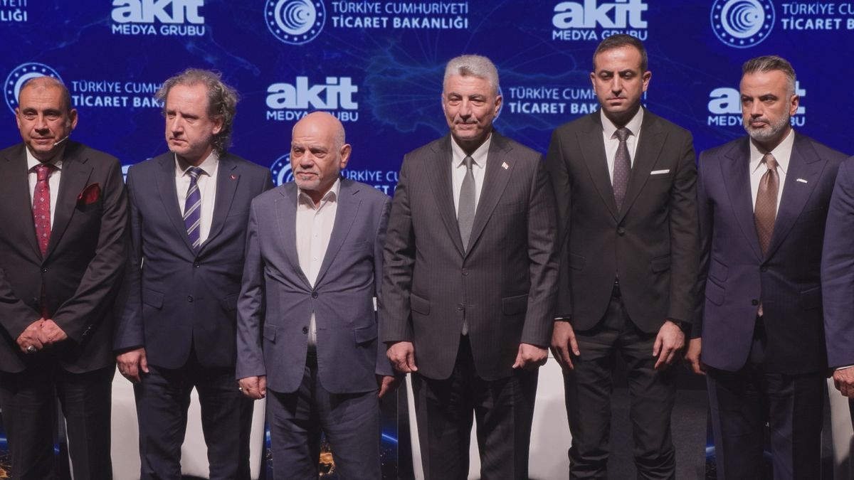 Bakan Bolat: Türkiye ihracata dayalı büyüme modeline devam edecek
