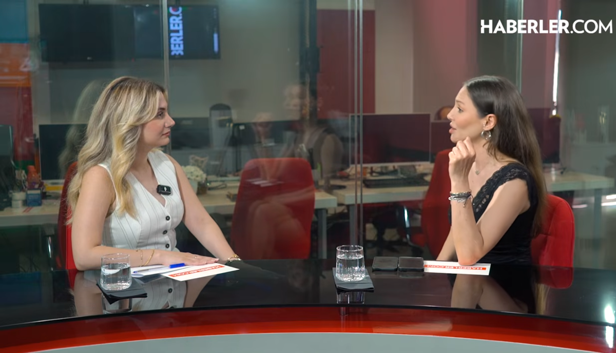 Duygu Çetinkaya'dan çarpıcı itiraflar! "Bir yapımcı beni odaya kilitledi"