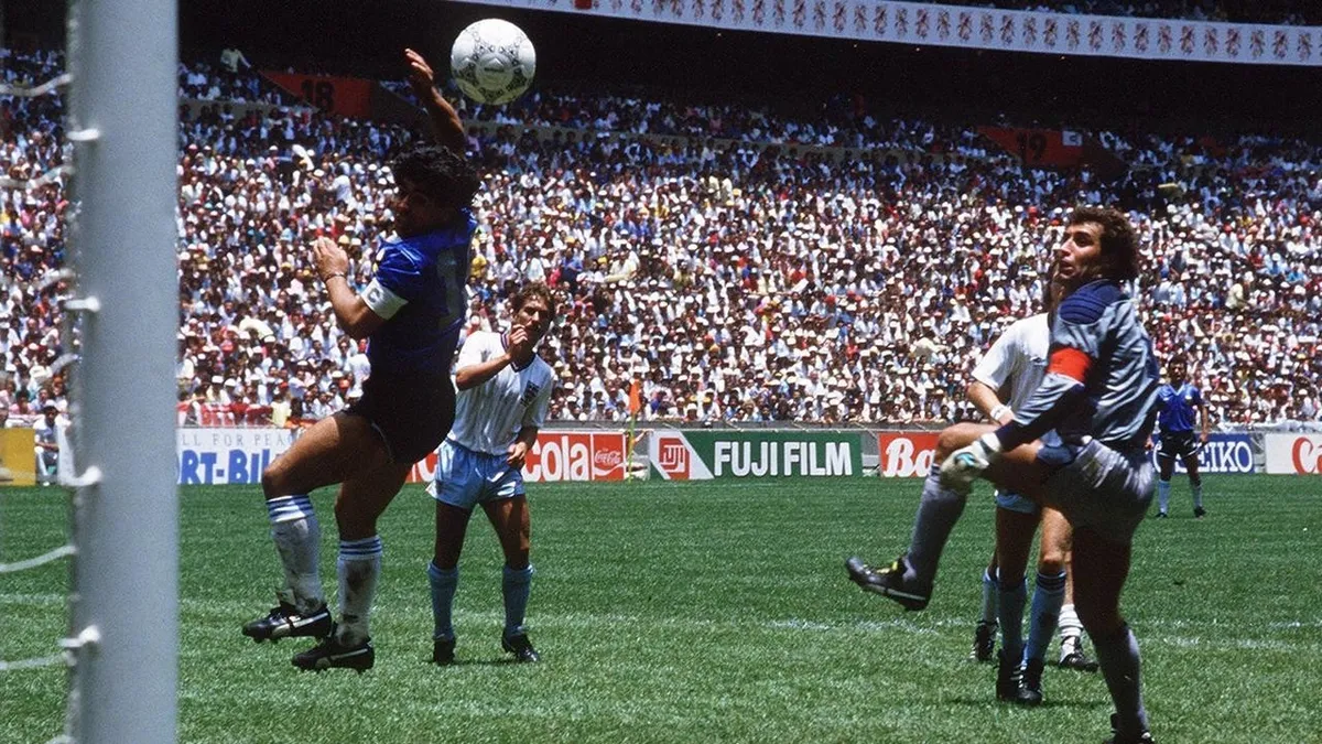 Dünya Kupası tarihinde unutulmayan goller! Maradona'dan Van Persie'ye...