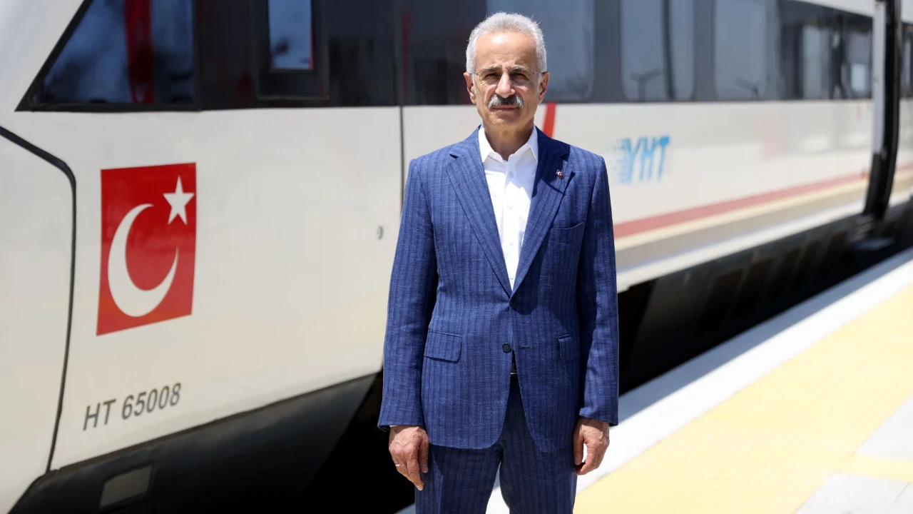 Bakan Uraloğlu: Halkalı-Kapıkule 4 saatten 1,5 saate düşecek