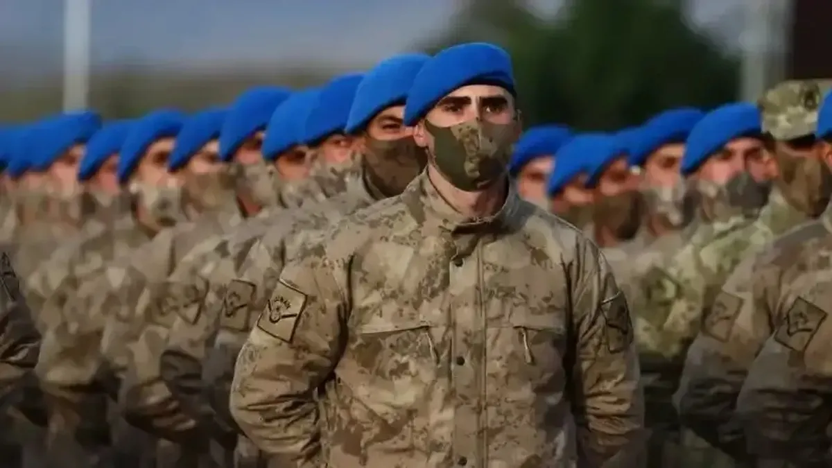 Uzman çavuş ve erlere kadro yolu açıldı! İşte 7 yıl görev sözleşmeli askerlerin geçebileceği kadrolar