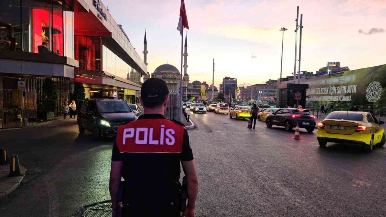 İstanbul’da helikopter destekli “Huzur İstanbul” uygulaması