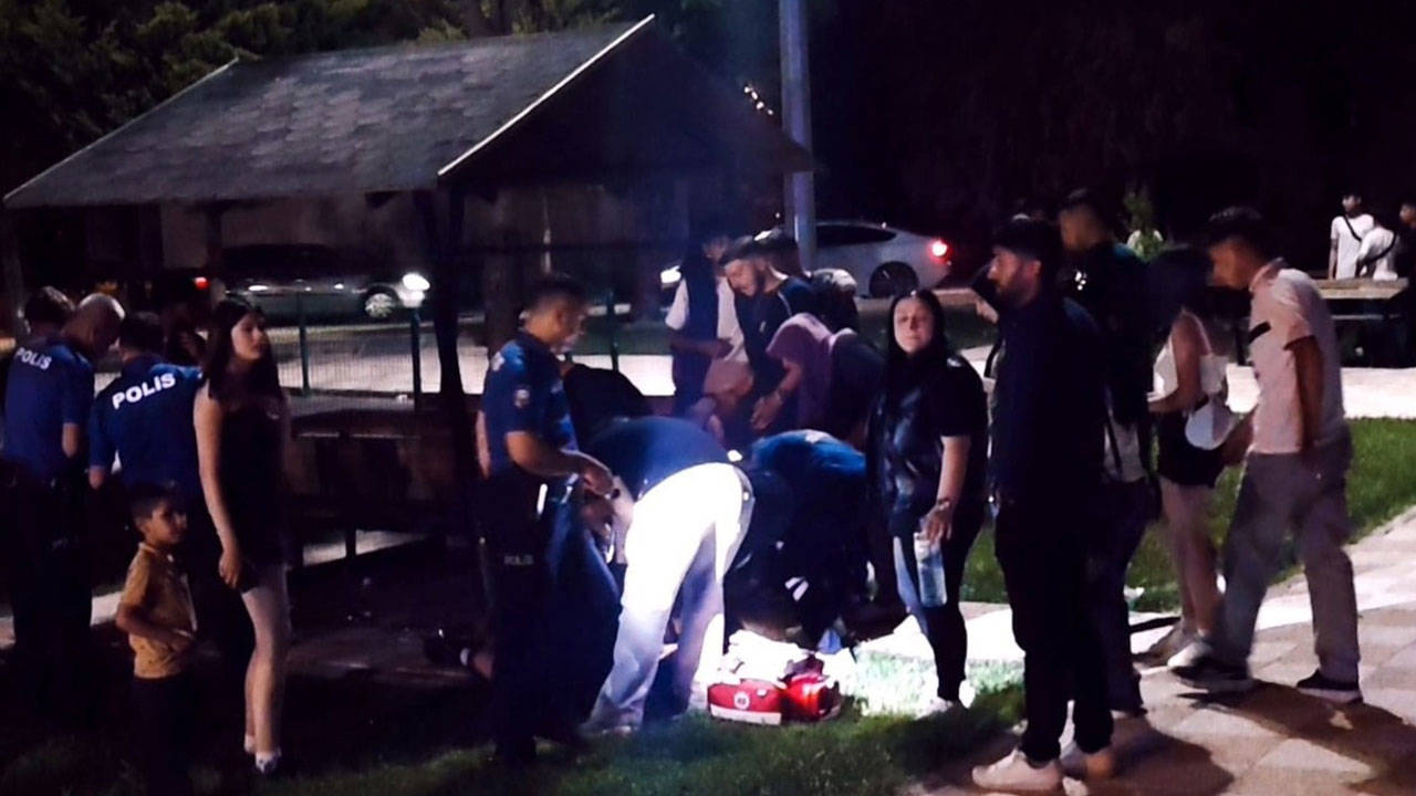Aksaray'da parkta biber gazlı ve bıçaklı saldırı: 17 yaşındaki çocuk ağır yaralandı