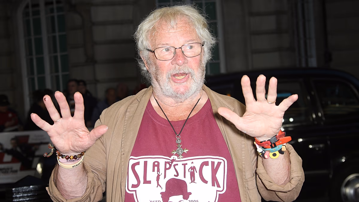 İngiliz komedyen ve doğa sunucusu Bill Oddie 85 yaşında hayatını kaybetti