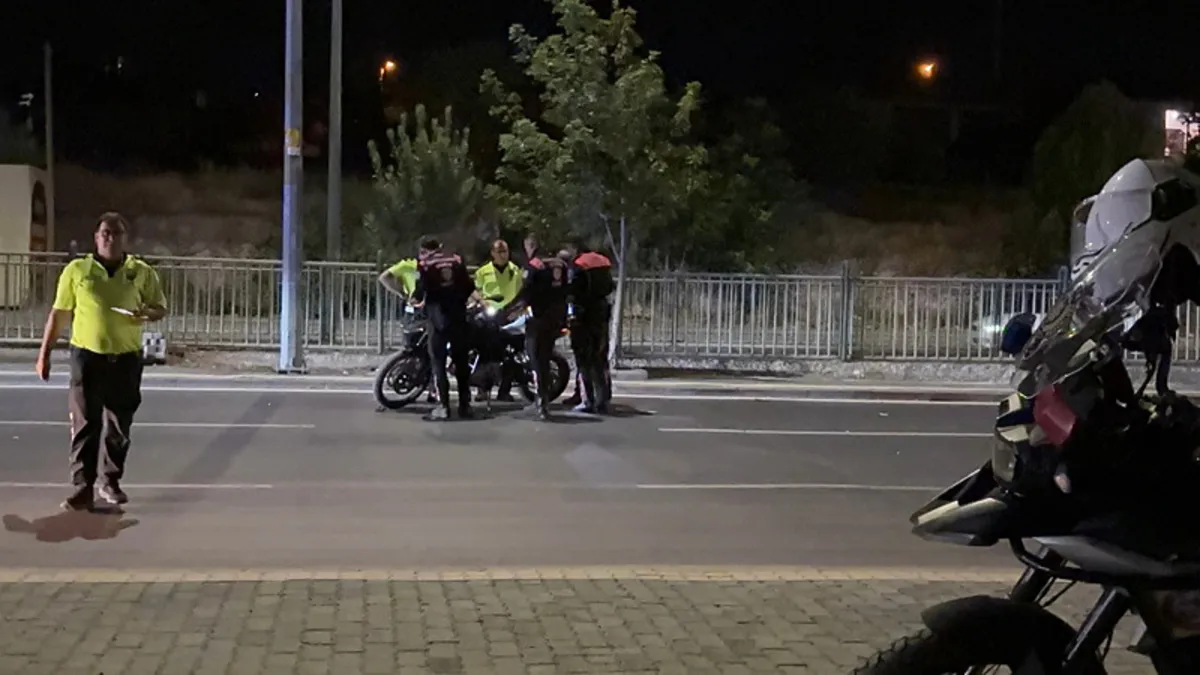 Kayseri'de motosikletli polis kaza yaptı: 1 yaralı