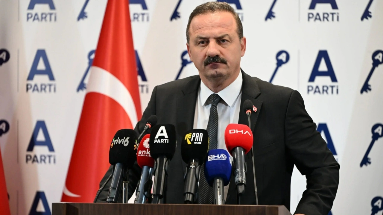Yavuz Ağıralioğlu'ndan NATO Zirvesi eleştirisi: "Temenni diplomasisinden yorulduk"