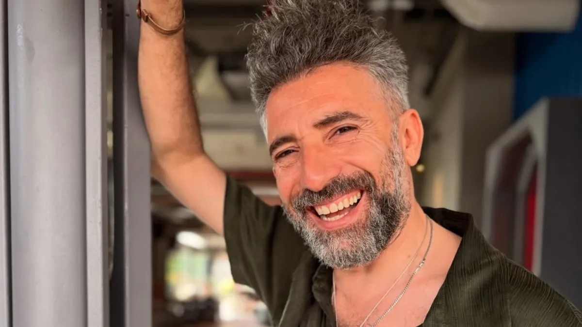 Esentürk’e elma ikram ettiği anlar kalpleri ısıttı