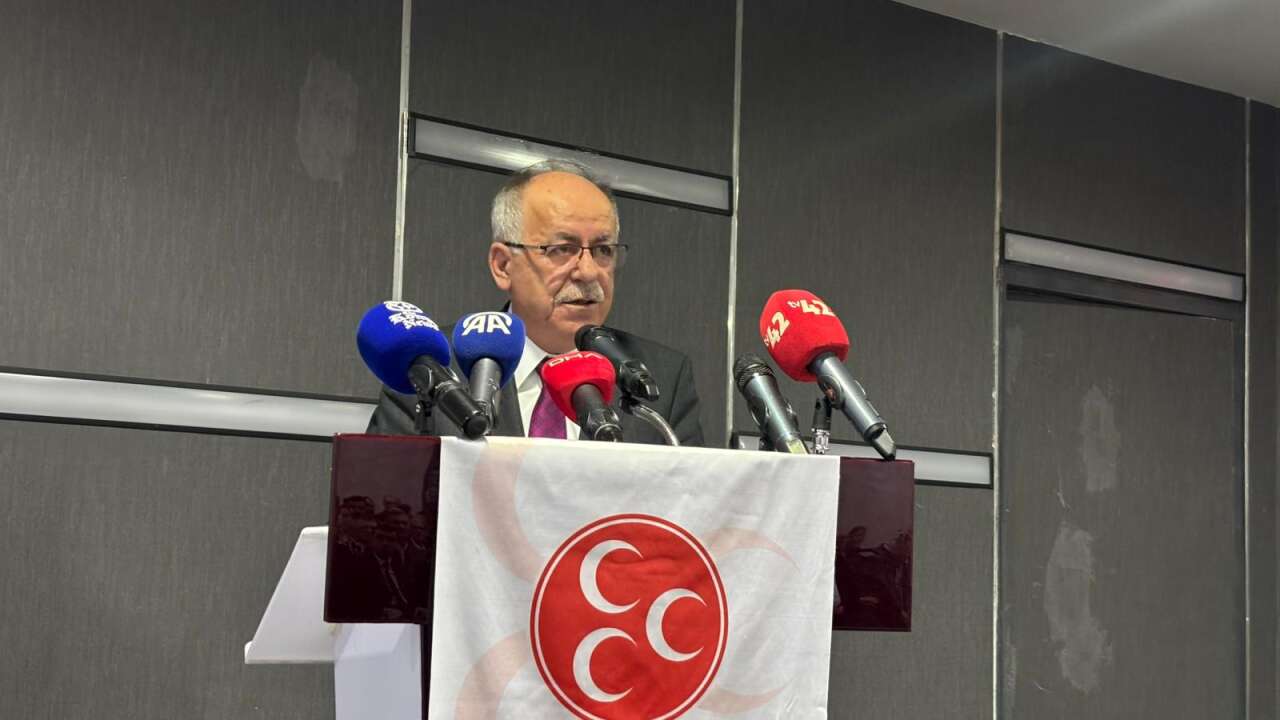 MHP’li Kalaycı Selçuklu İlçe Kongresi’nde konuştu: Türkiye yaşayacak, bayrak inmeyecek, ezan susmayacak