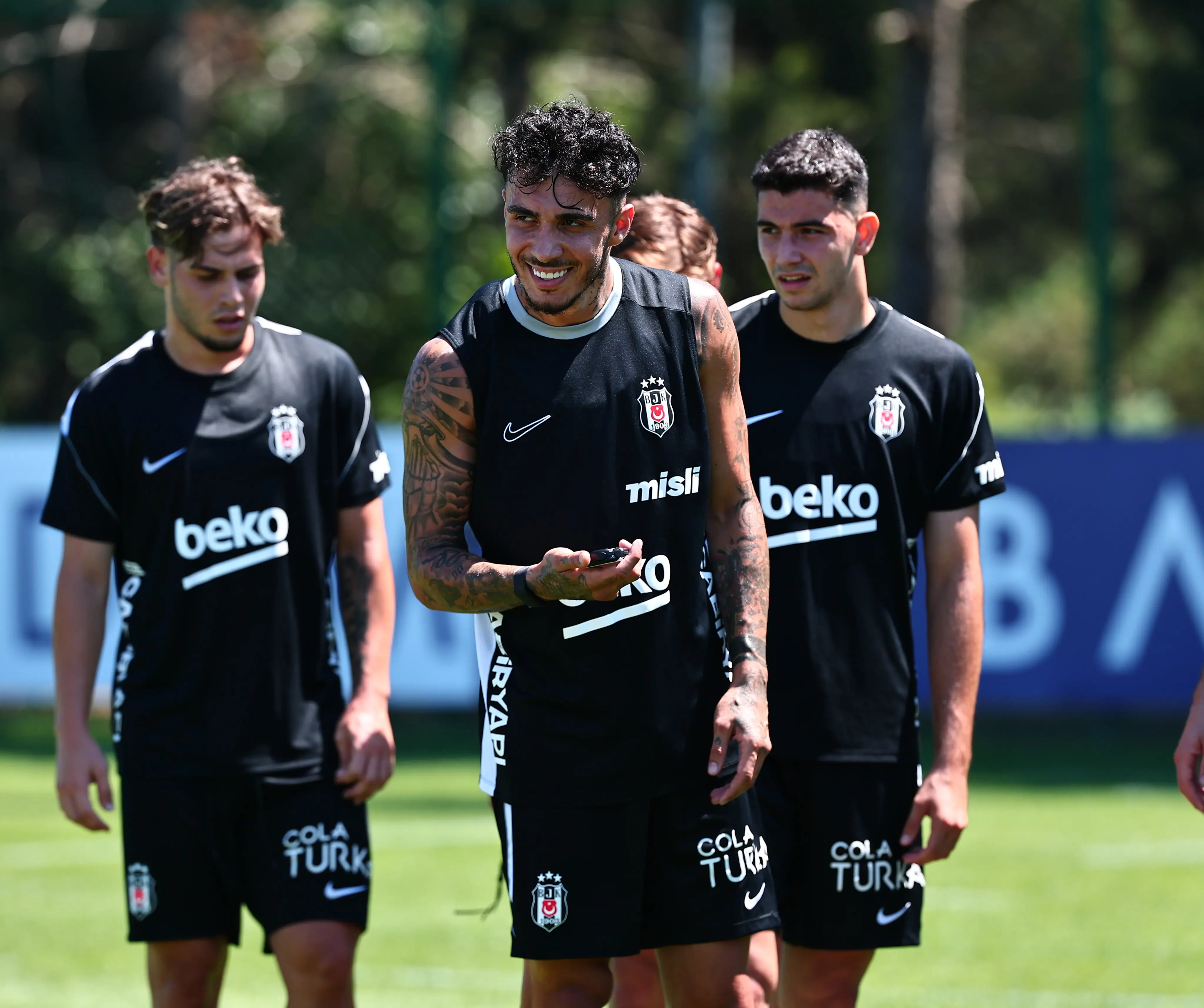 Beşiktaş'ta yeni sezon mesaisi sürüyor