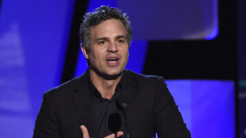 Mark Ruffalo: Netanyahu, sen manyak bir katilsin