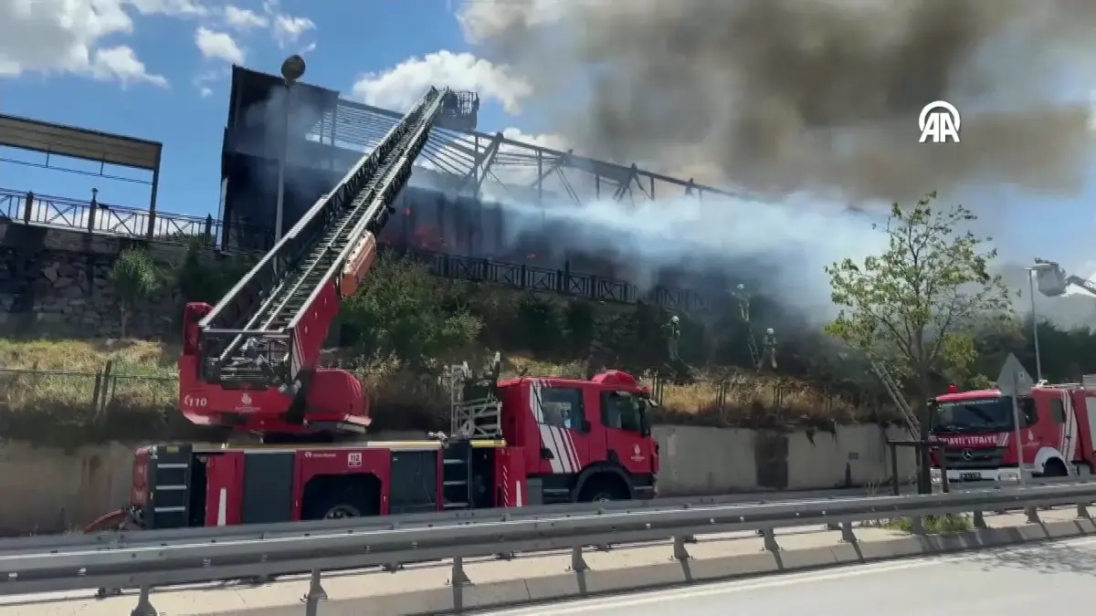 Maltepe'de restoranda yangın