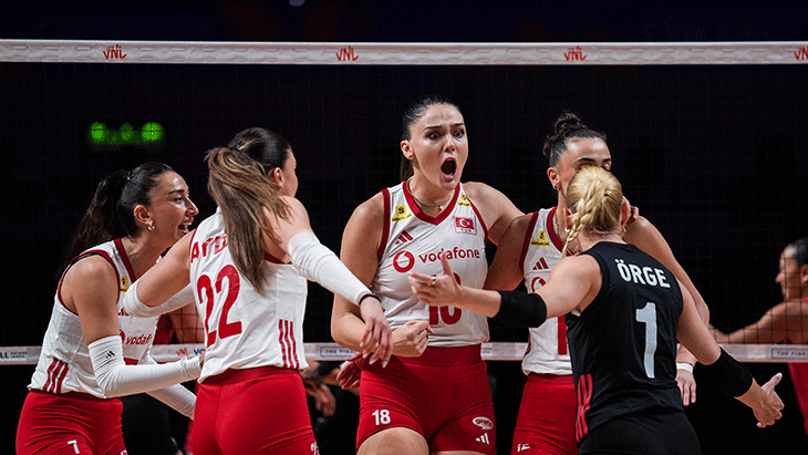 Milletler Ligi'nde Filenin Sultanları, Çin karşısında final bileti için çıkacak!