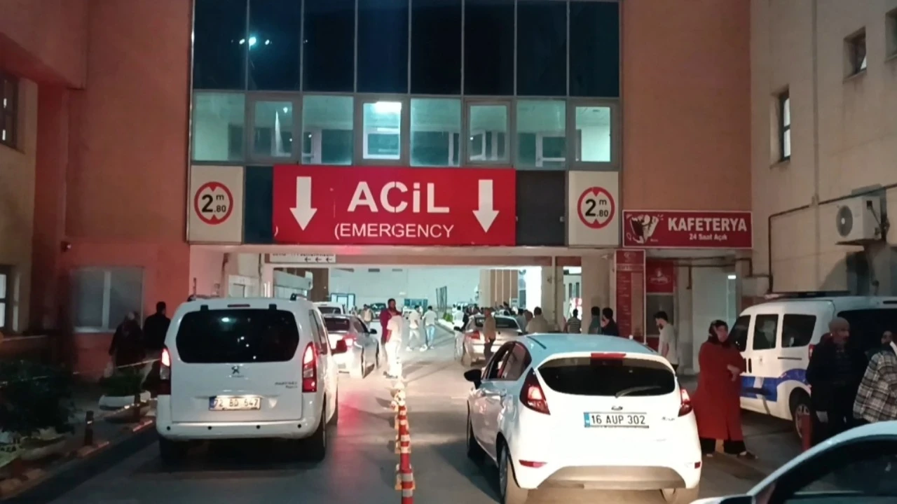 Evinin önünde beklerken başından vuruldu: 2 gözaltı
