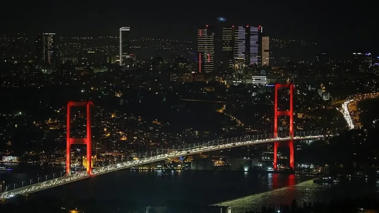 15 Temmuz Köprüsü neden kapalı? Metrobüs hangi duraklardan geçecek, hangi duraklar kapalı?
