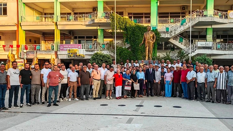 Toplu olarak duyurdular: CHP ilçe yönetimi istifa etti
