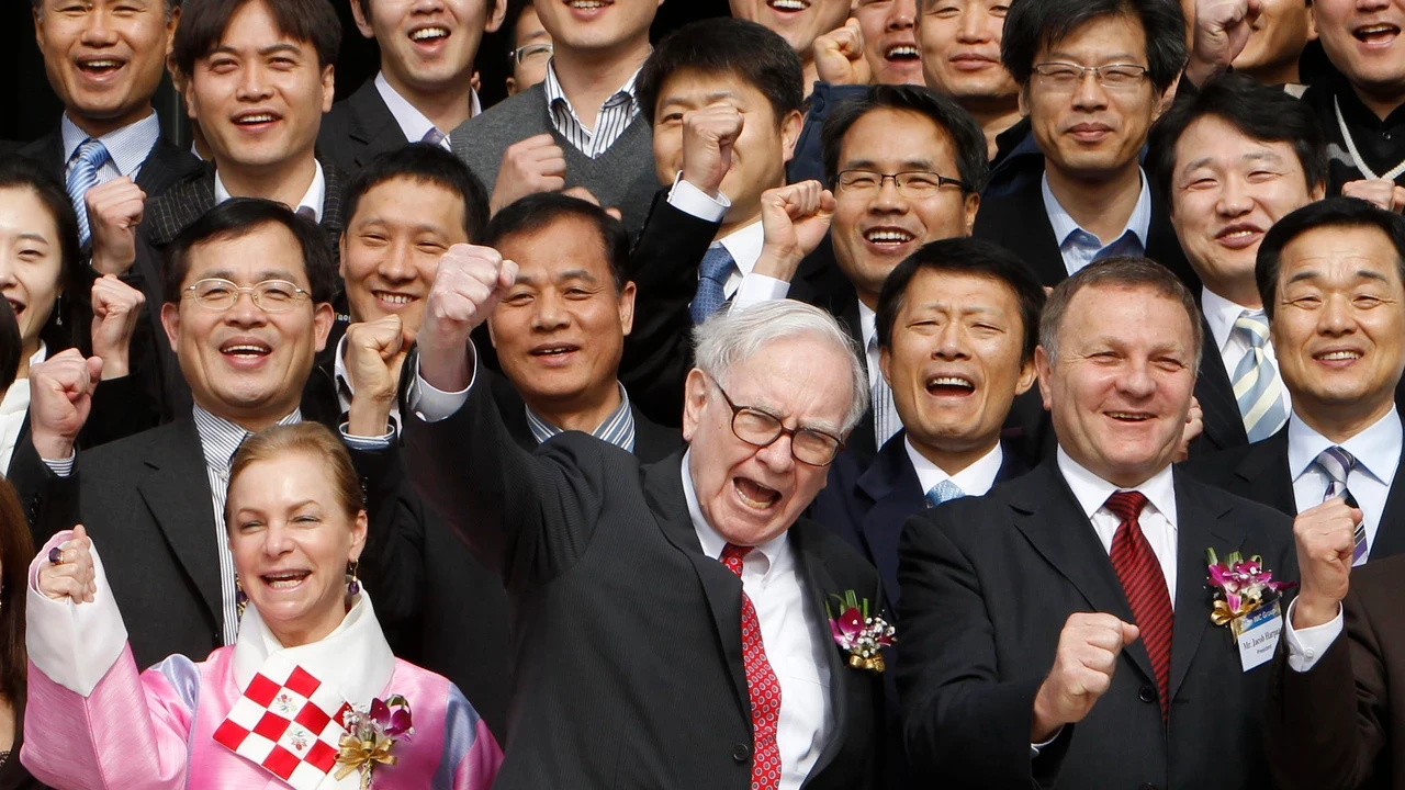 Milyarderlerin gizli toplantısı: Warren Buffett o hisseleri 'nükleer bombaya' benzetti
