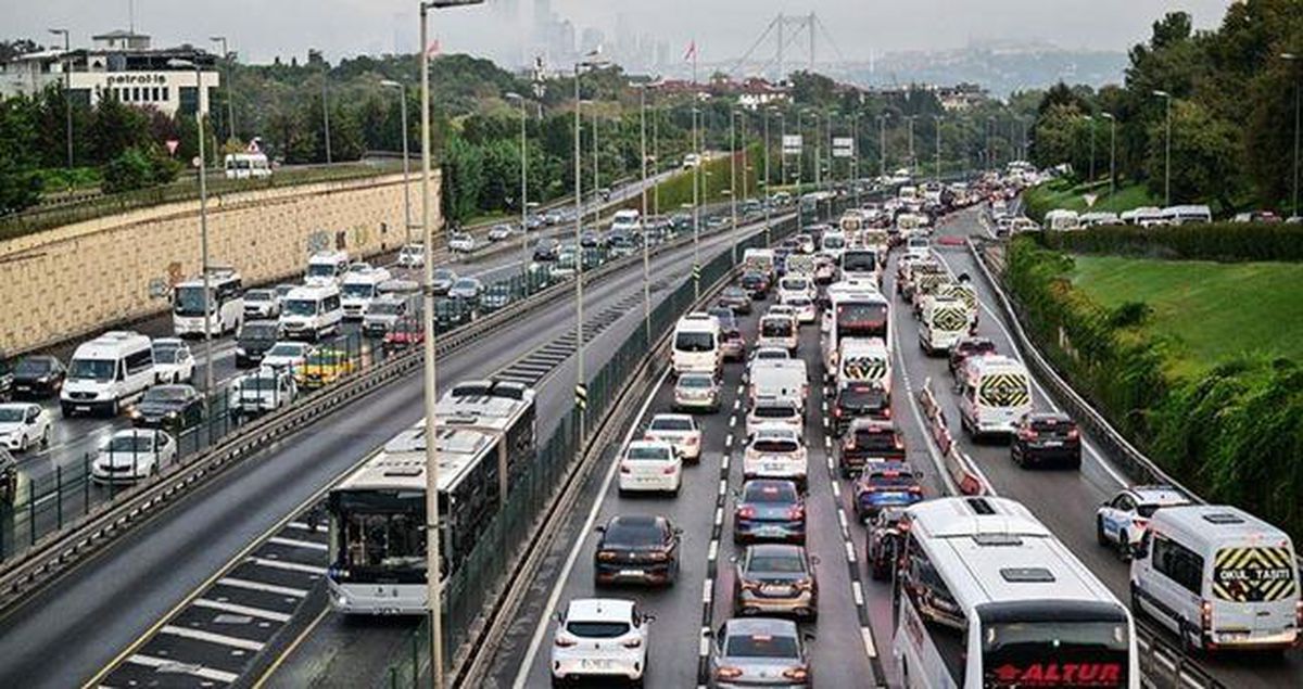 İstanbul'da trafik var mı? SON DAKİKA! 27 Haziran Cumartesi hangi ilçelerde trafik var, hangi yollar kapalı?