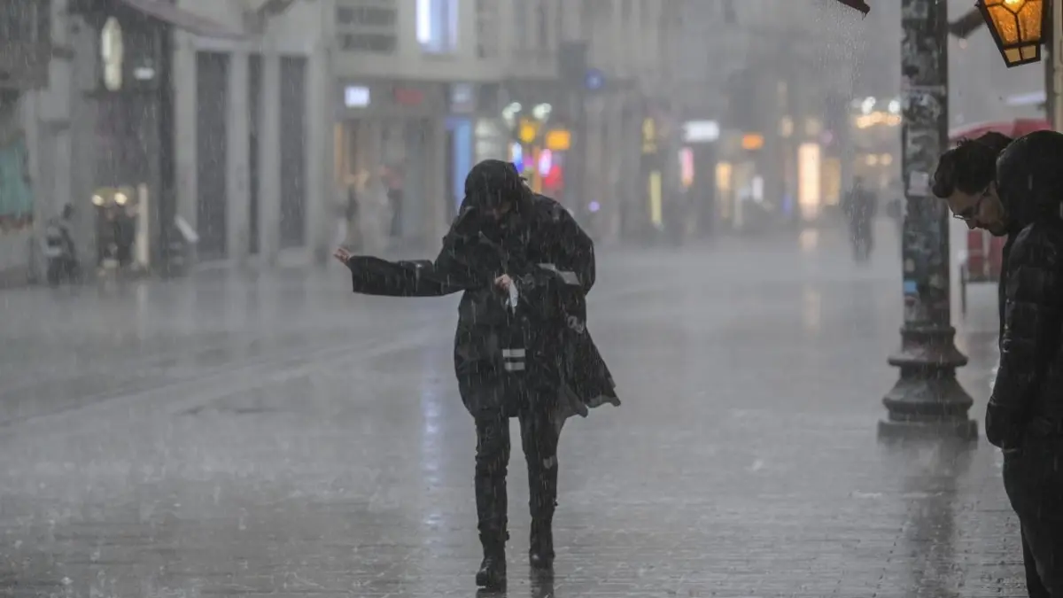 Bakanlık duyurdu! 10 il için "sarı" kodlu meteorolojik uyarı