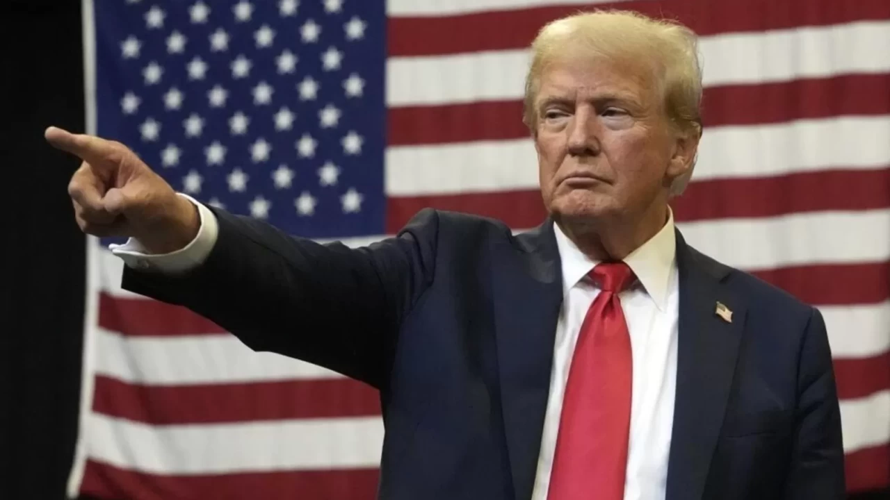 Trump tarih verdi: Hürmüz Boğazı ücretsiz olarak açılıyor!