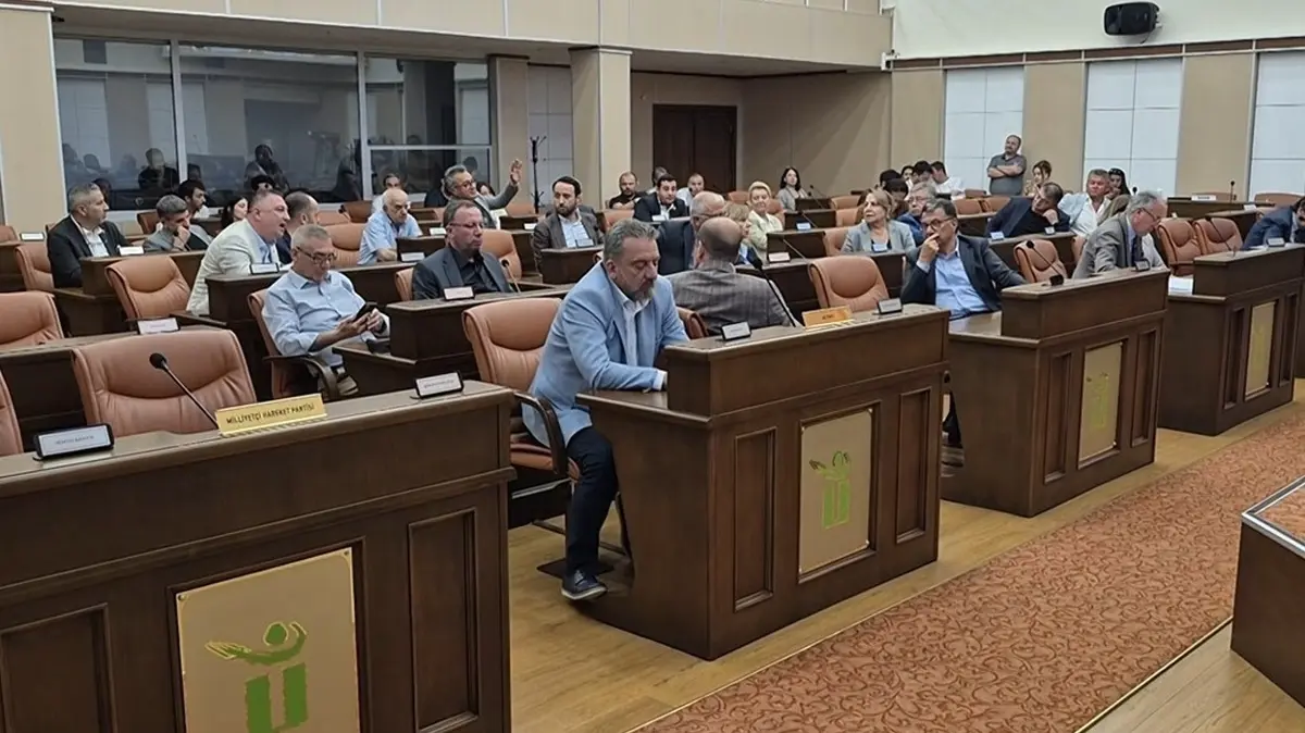 AK Partili gençlere saldırmışlardı: O CHP'liye ödül gibi iş