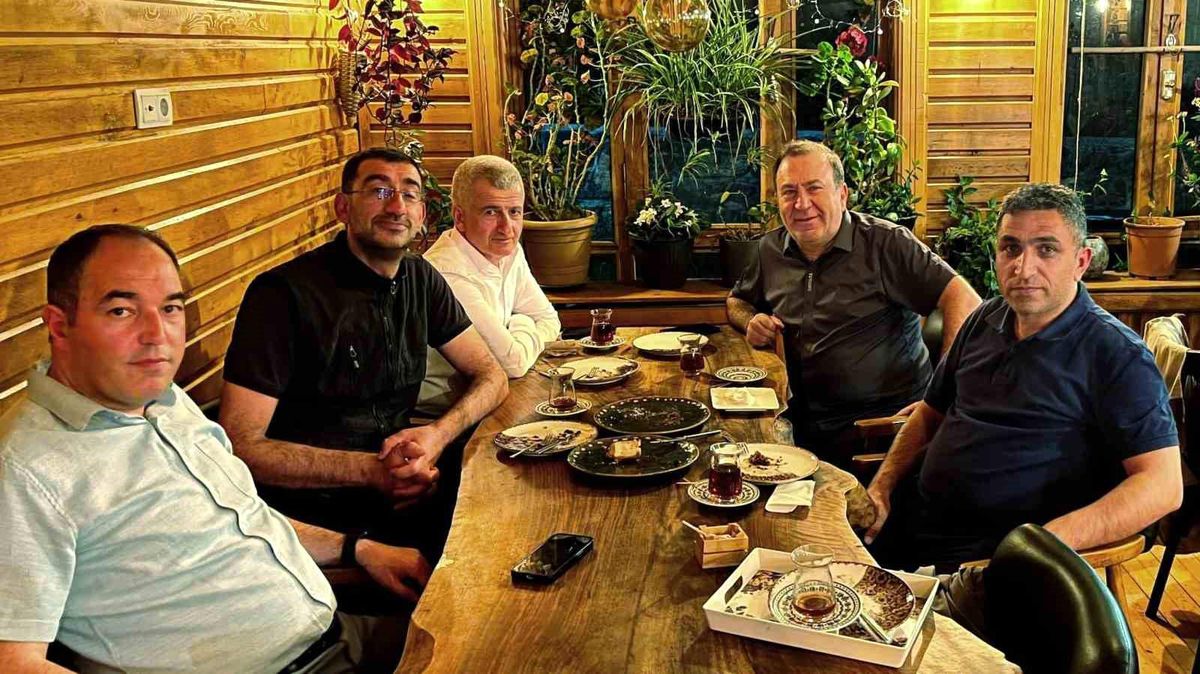 ATSO Başkanı Demirci'den ödül alan gazetecilere tebrik