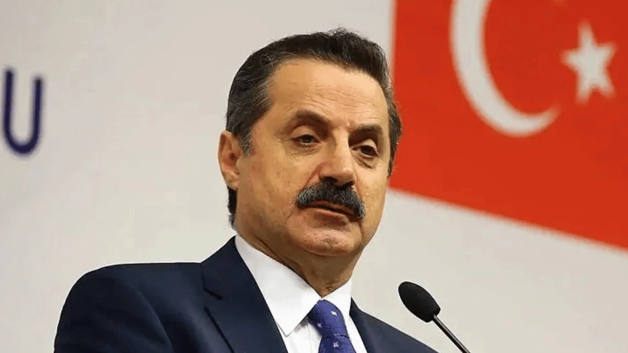 Emeklilik sistemine bir itiraz da AKP'li isimden geldi: Yeni yasayla aylıklar belirlenmeli