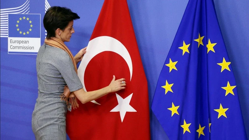 AB'den 'Türkiye Orta Koridor'da önemli ülke' vurgusu: 'Türkiye'nin güçlü katılımı olmadan hayal edemiyorum'