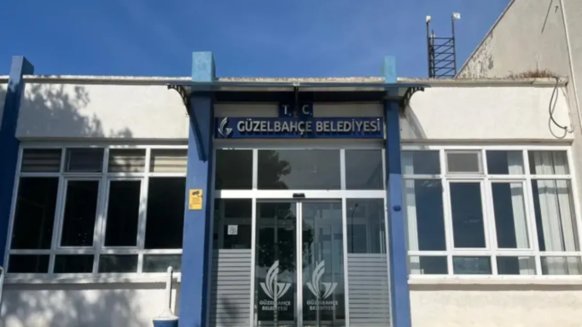 İzmir'de CHP'li Güzelbahçe Belediyesi soruşturmasında ikinci dalga! Tutuklu başkanın en yakınları gözaltında!