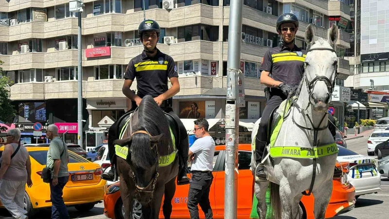 NATO Zirvesi öncesi başkentte atlı polislerin mesaisi sürüyor