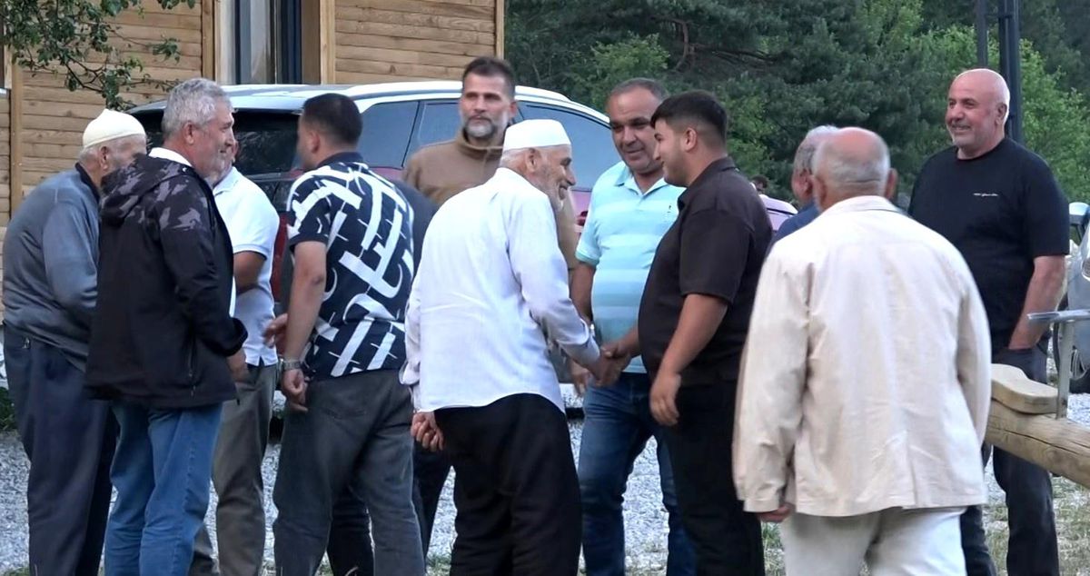 İnegöl'deki Erzurumlular Domaniç Kocayayla'da buluştu