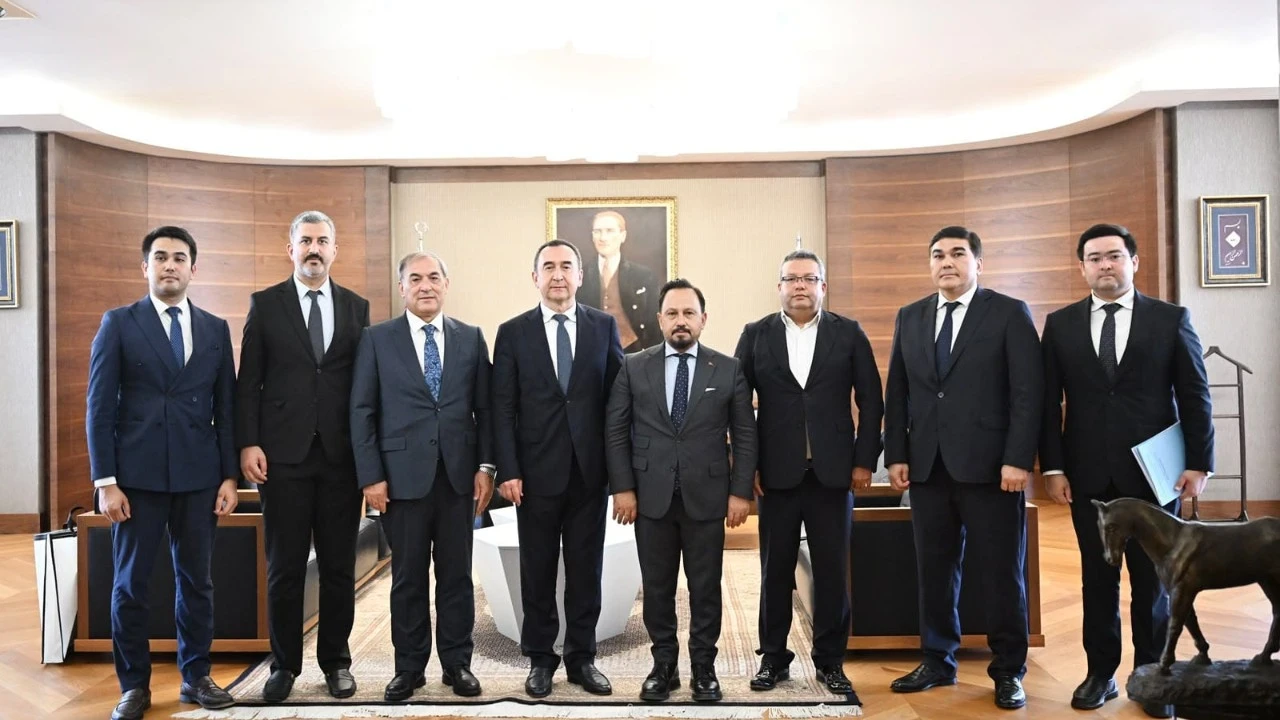 Özbekistan Büyükelçisi Khaydarov'dan Sarıçam'a anlamlı ziyaret