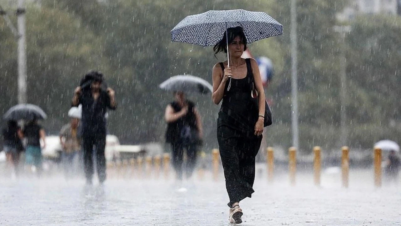Meteoroloji 5 bölgede 7 kesime gök gürültülü sağanak uyarısı yaptı: Saat verdi