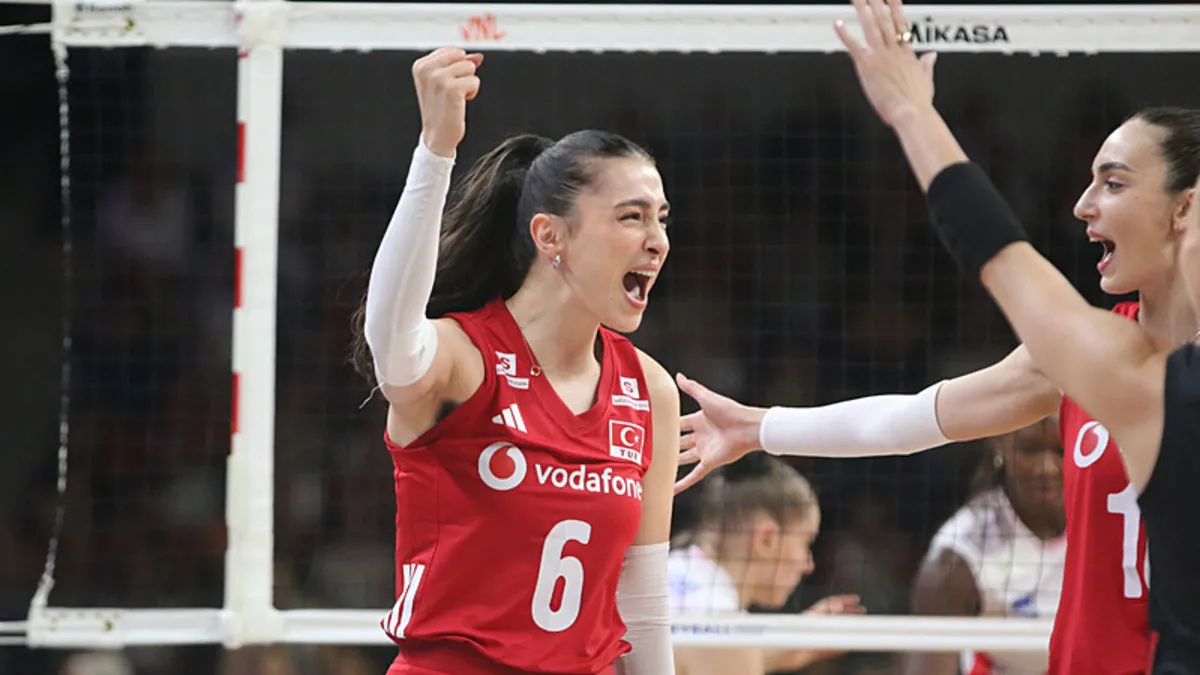 Filenin Sultanları doludizgin! Türkiye Almanya'yı geri dönüşle 3-2 yendi
