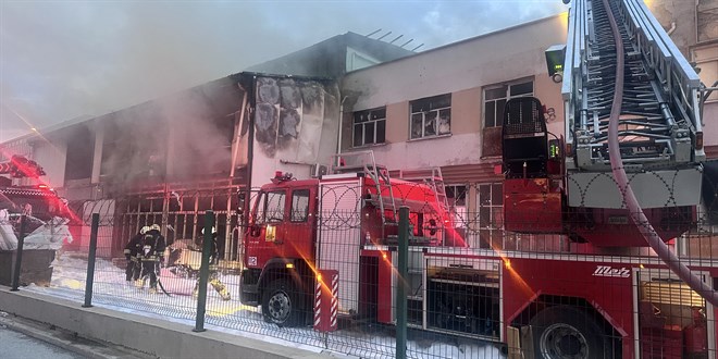 Konya'da yangına müdahale eden itfaiye personeli şehit oldu