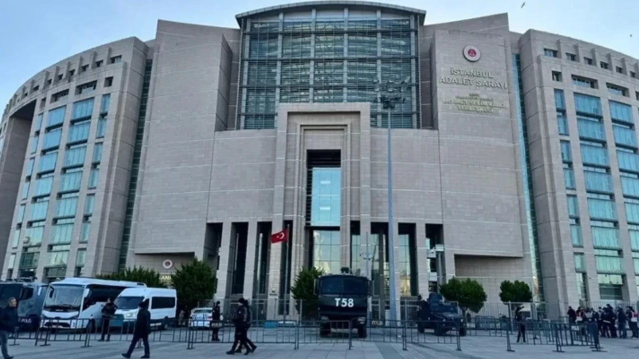 'Rüşvet' soruşturmasında Özgür Özel’in eski şoförü gözaltına alındı