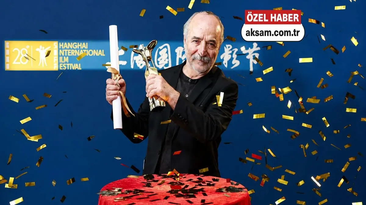 Reis Çelik: “Bana göre sanatın en önemli işlevi çağa tanıklık etmektir”