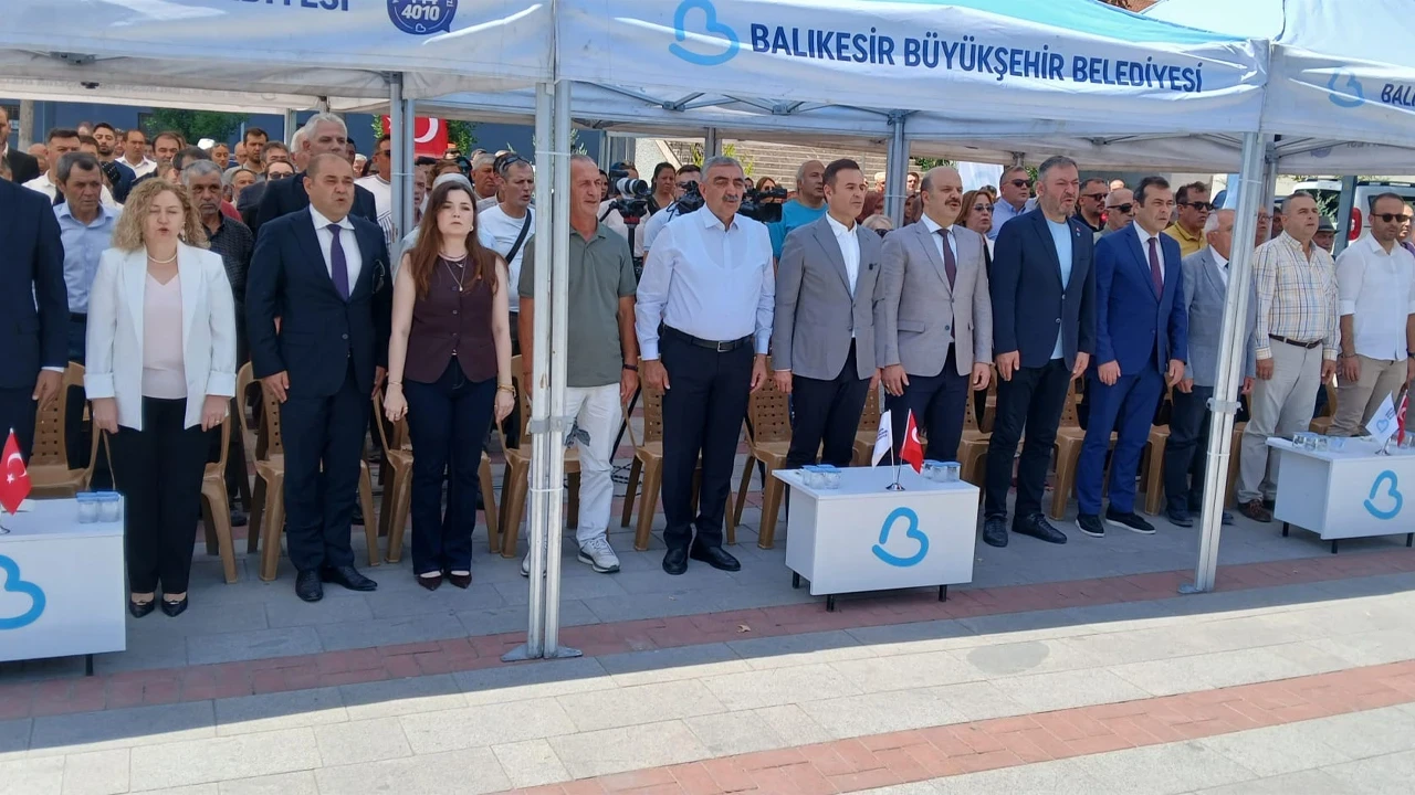 İvrindi'de Halk Lokantası ve Spor Tesisleri hizmete açıldı