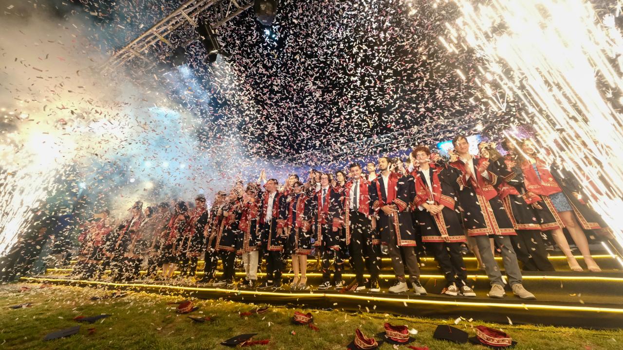 TÜBİTAK Fen Lisesi ilk mezunlarını verdi