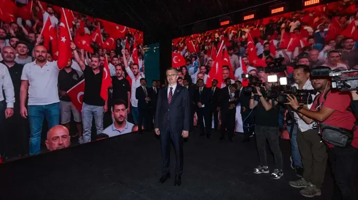 İletişim Başkanı Duran, ‘İrade Bizim, Zafer Bizim’ Dijital Zaman Tünelini ziyaret etti: O geceyi tekrar yaşadık