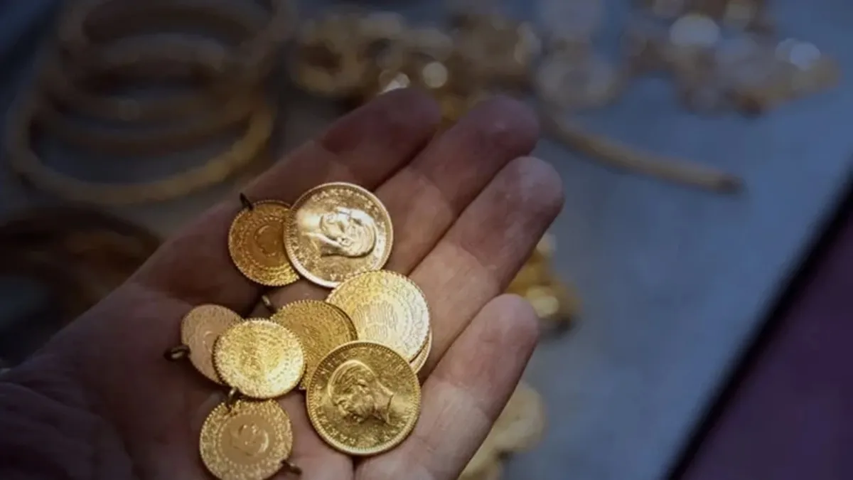 Altın fiyatları yeniden yükselişe geçti! Gram altın güçlü eşiğin üzerine çıktı