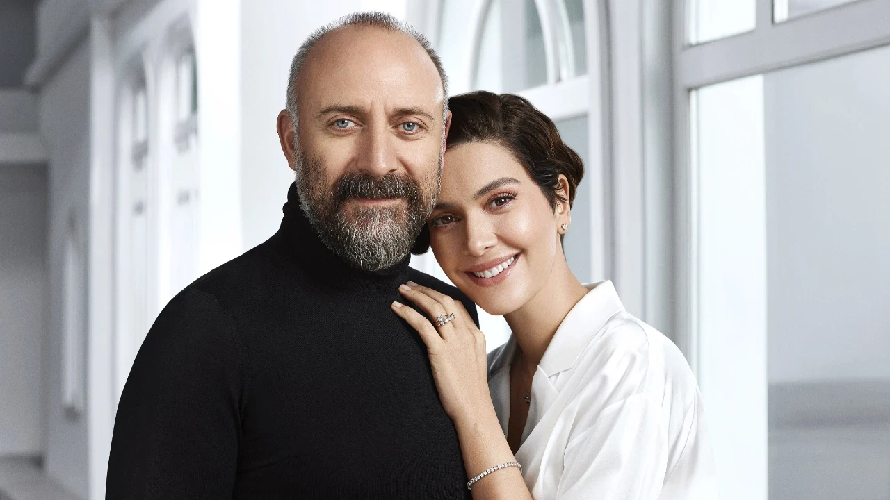 Bergüzar Korel'den Halit Ergenç'e termos göndermesi