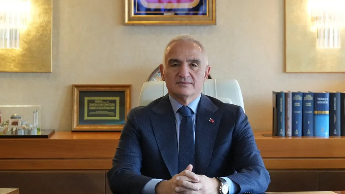 Bakan Ersoy'a yönelik iftiralar çöktü! Mahkemeden Turhan Çömez'e tazminat cezası