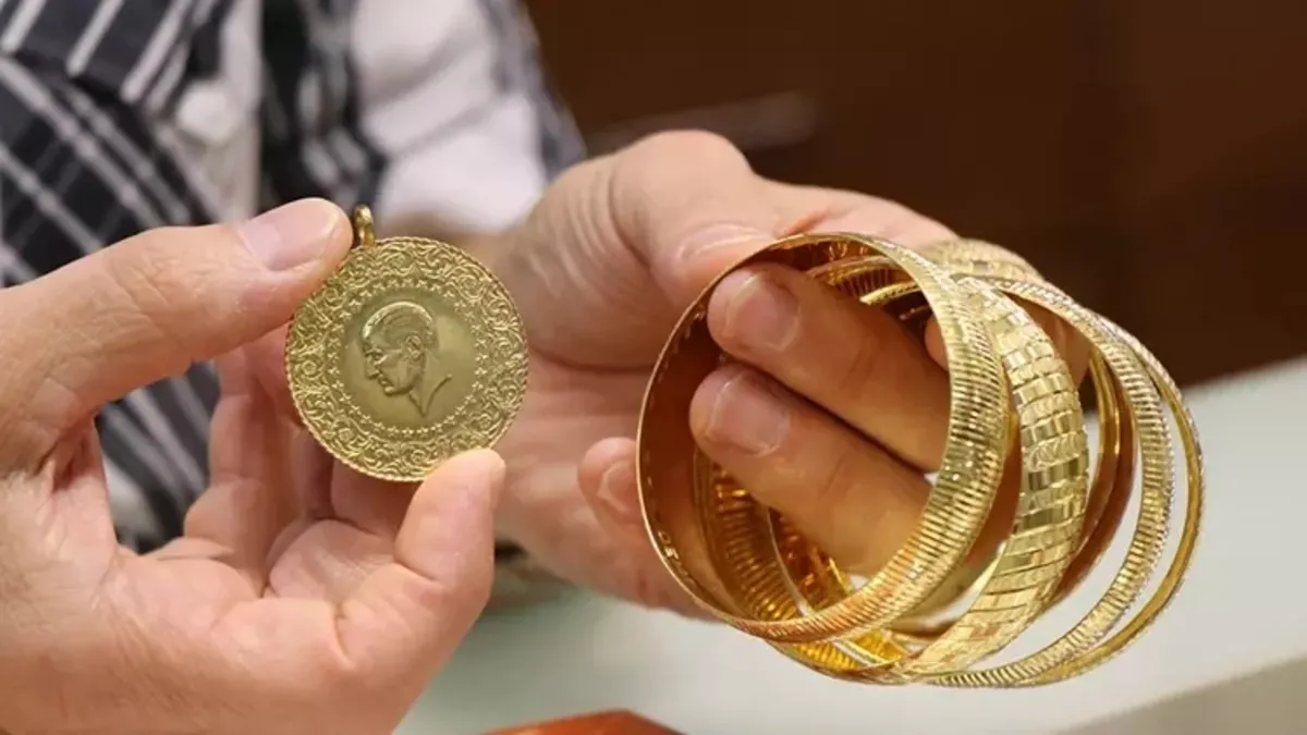 Altını ayakta tutan tek güç! Gram altında kayıp üstüne kayıp... İşte Kapalıçarşı altın fiyatları