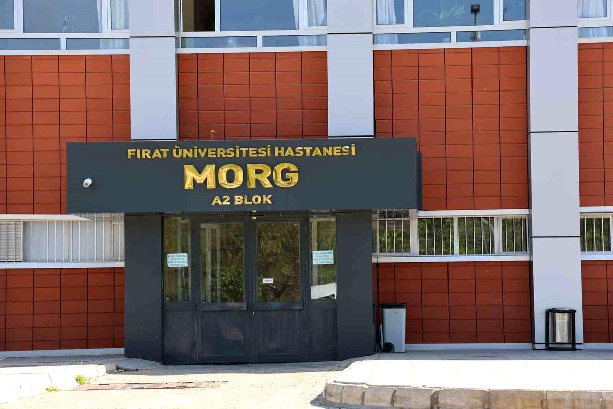 Üzerine beton blok düşen işçi hayatını kaybetti