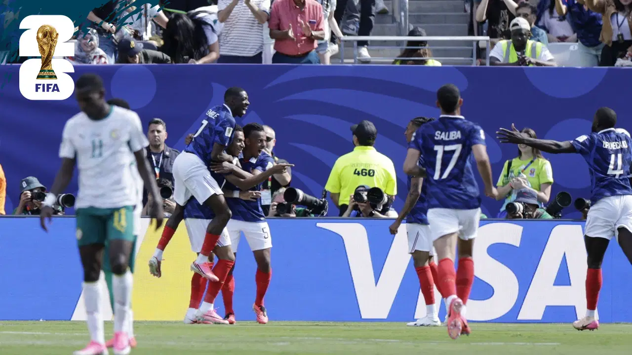 Senegal'i üç golle devirdi: Fransa, Dünya Kupası'na galibiyetle başladı