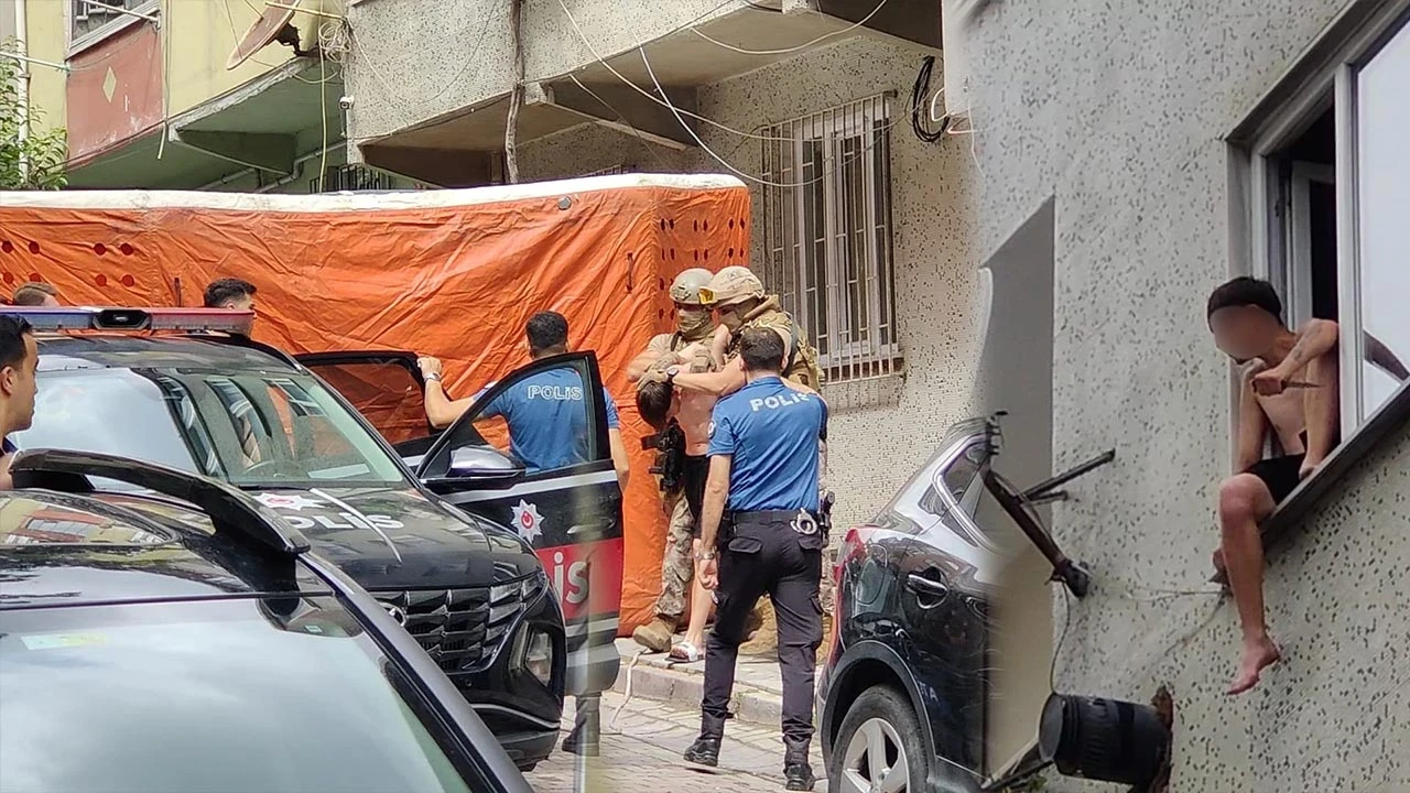 İstanbul'da Rehine Kabusu: Ailesini Bıçakla Esir Aldı! Özel Harekat Ekipleri Kurtardı