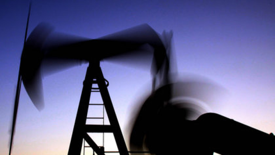 Petrol, İran’ın Hürmüz Boğazı’nı kapattığını açıklamasının ardından yükseldi