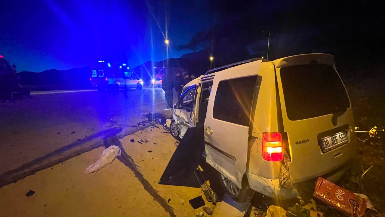 Feci kaza: Ölü ve yaralılar var