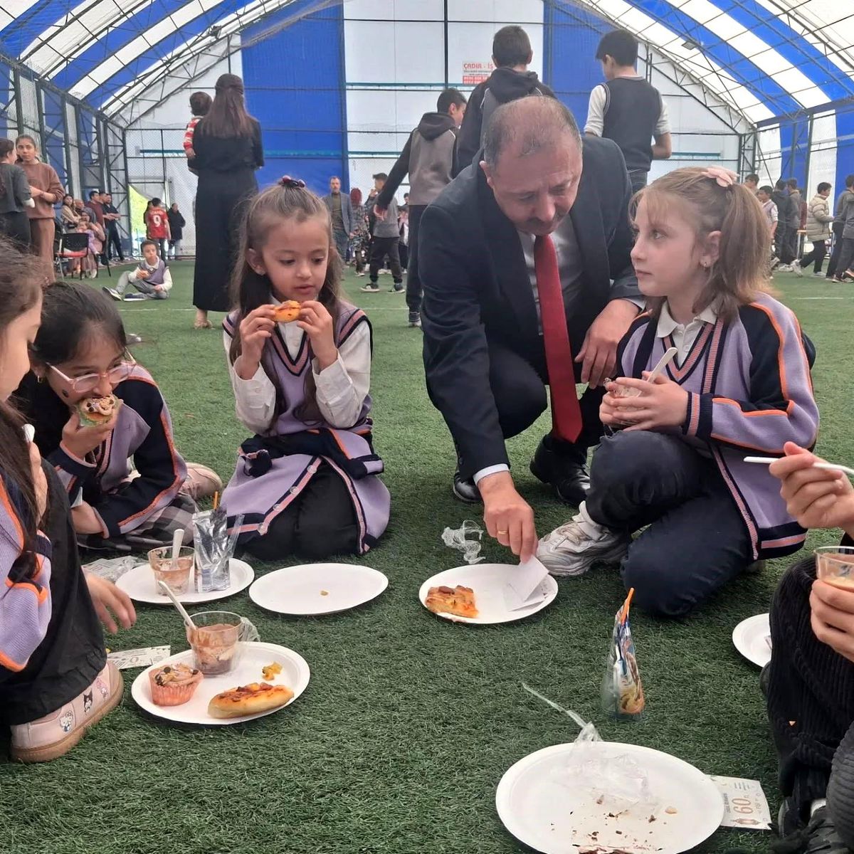 Çıldır'da "Yıl Sonu Tatlı Şenliği" düzenlendi
